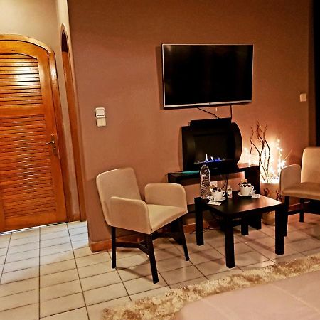 Kouro'S Private Room! 比雷埃夫斯 外观 照片
